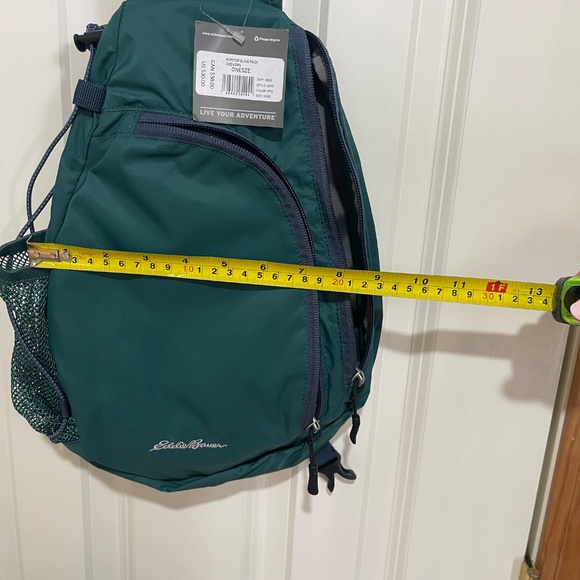 Eddie Bauer Dark Evergreen Ripstop Sling Bag - Picture 3 of 8